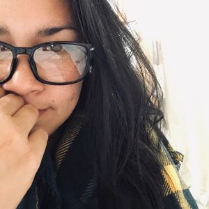 Meet your Posher, Charissa